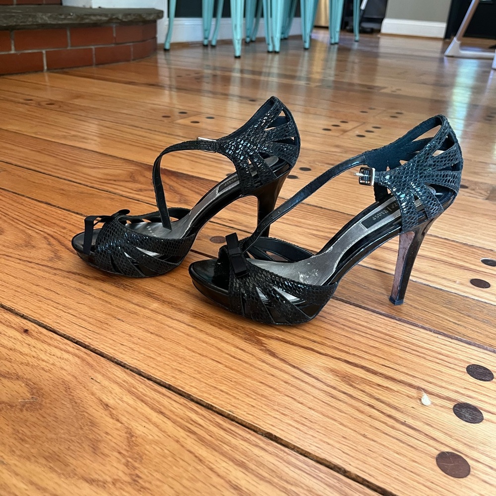 White house black market heels - Picture 3 of 4